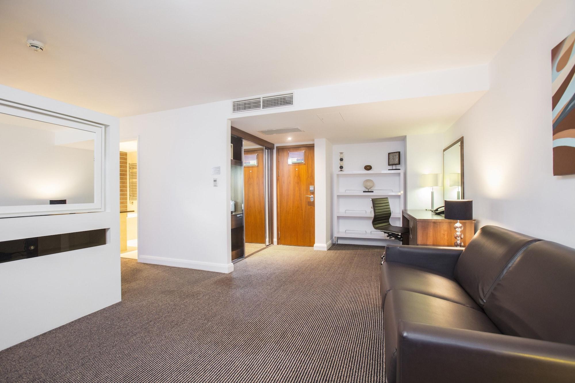 Doubletree By Hilton Chester Exterior photo
