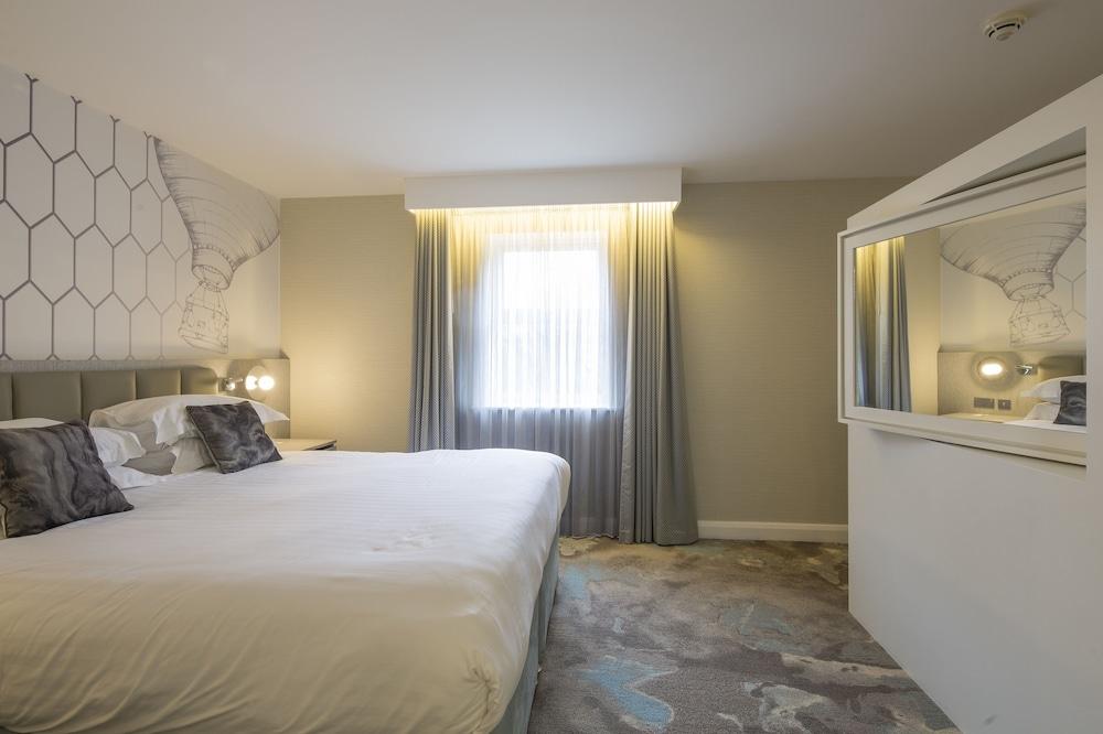 Doubletree By Hilton Chester Exterior photo