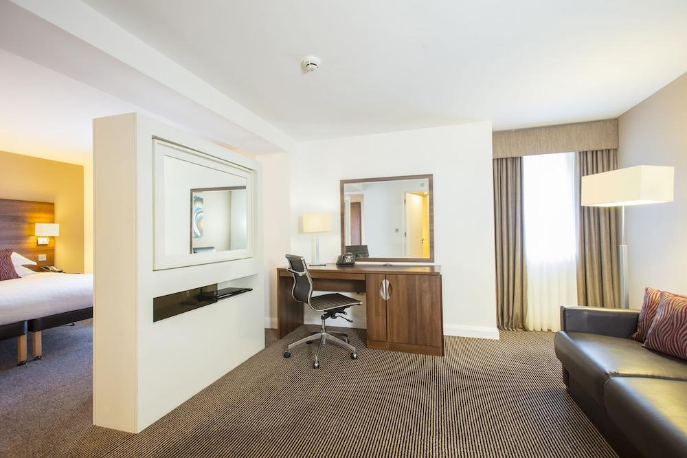 Doubletree By Hilton Chester Exterior photo