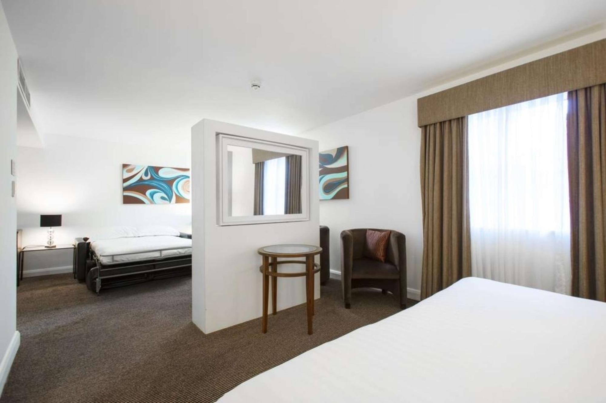 Doubletree By Hilton Chester Exterior photo