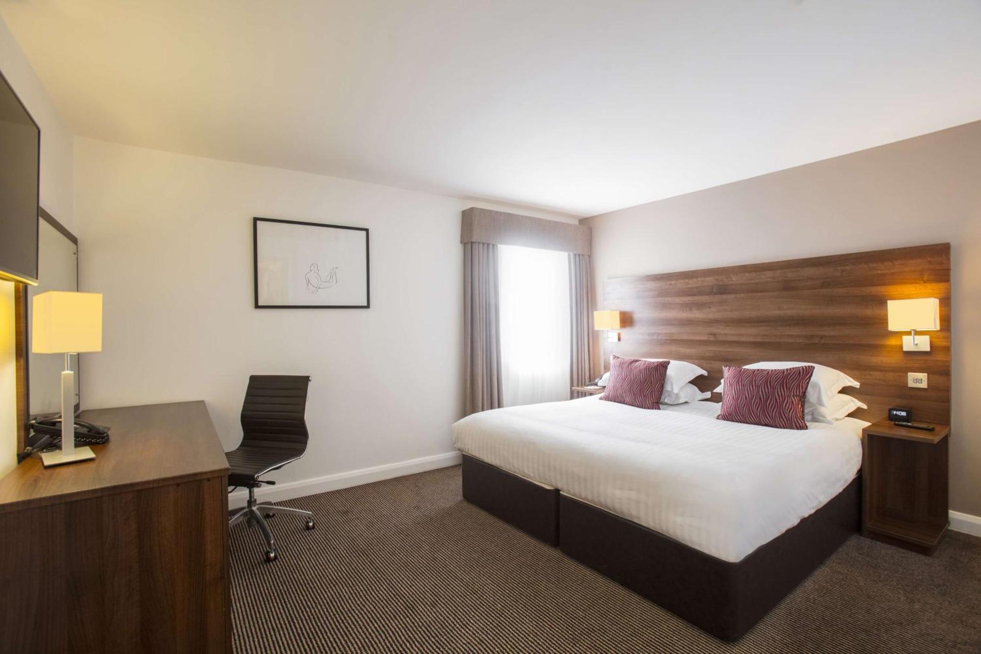 Doubletree By Hilton Chester Exterior photo